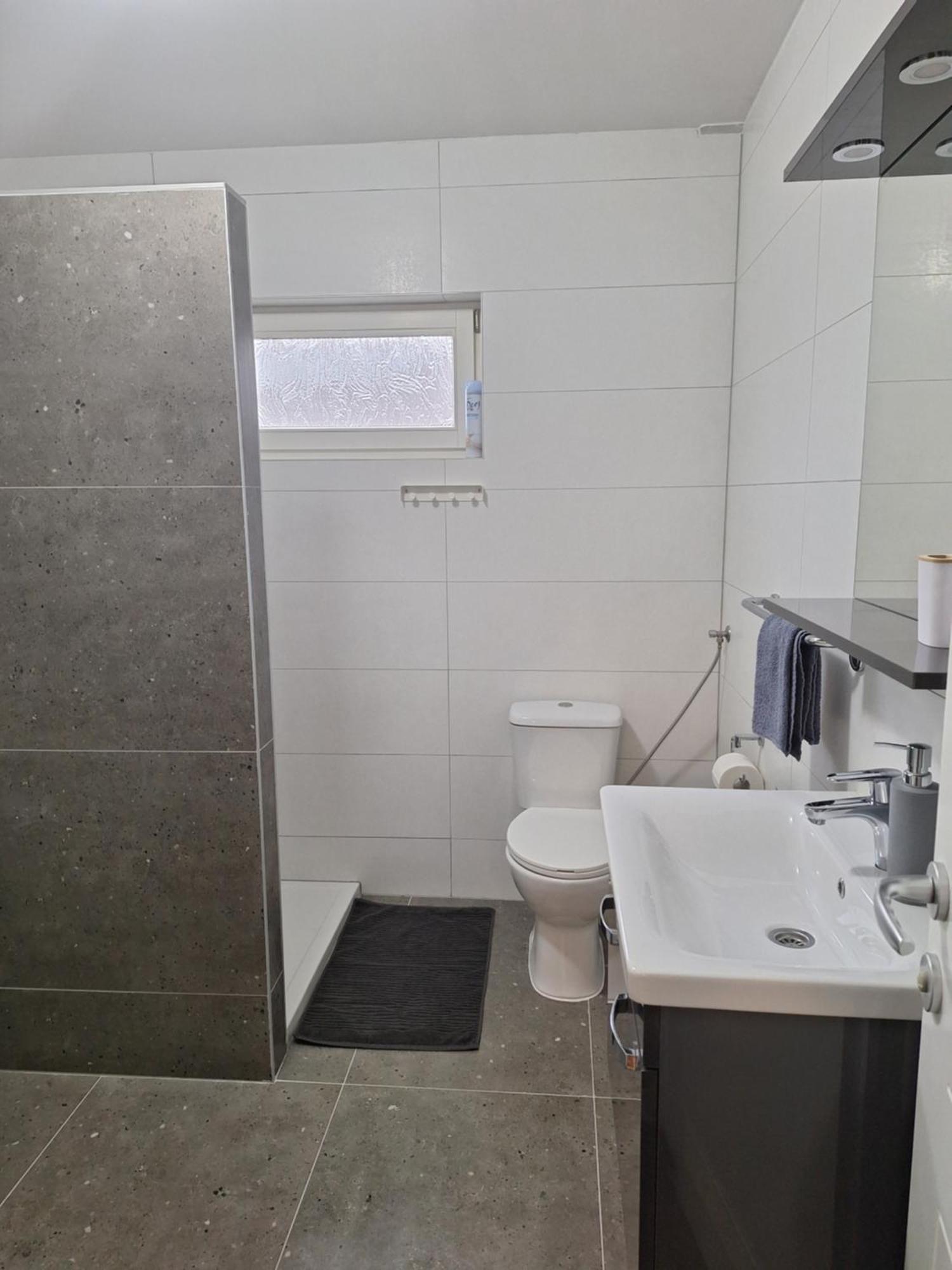 Apartments Place4You Bjelovar Esterno foto